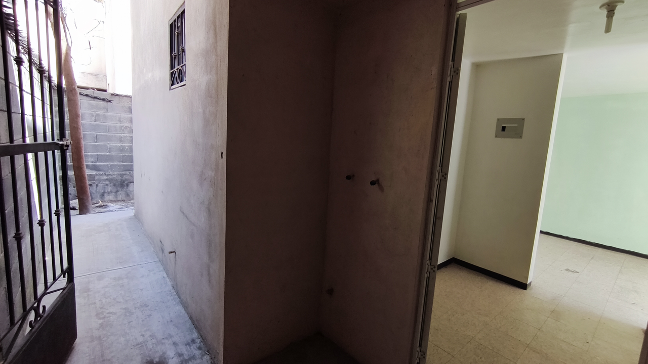 Departamento en Venta-Calle Portal Rayones #413-A, Fraccionamiento Portal de Lincoln, García, Nuevo León, C.P. 66013. - Miniatura 13