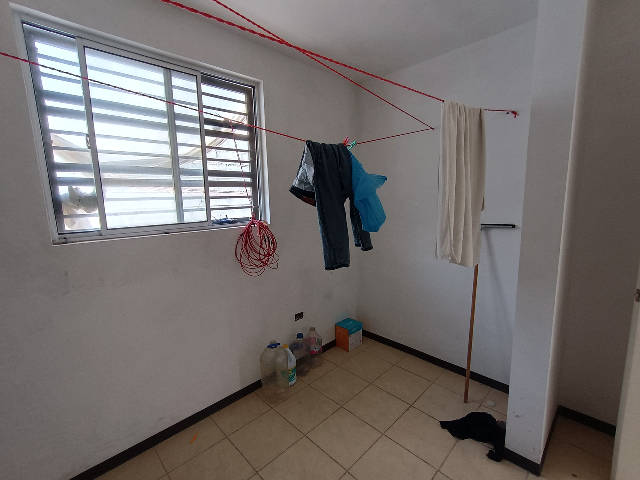 Casa en venta-Vista Ónix No. 421, lote 7, manzana 229, fraccionamiento Vistabella, 2.º Sector, C.P. 66013, municipio de García, Nuevo León. - Miniatura 11