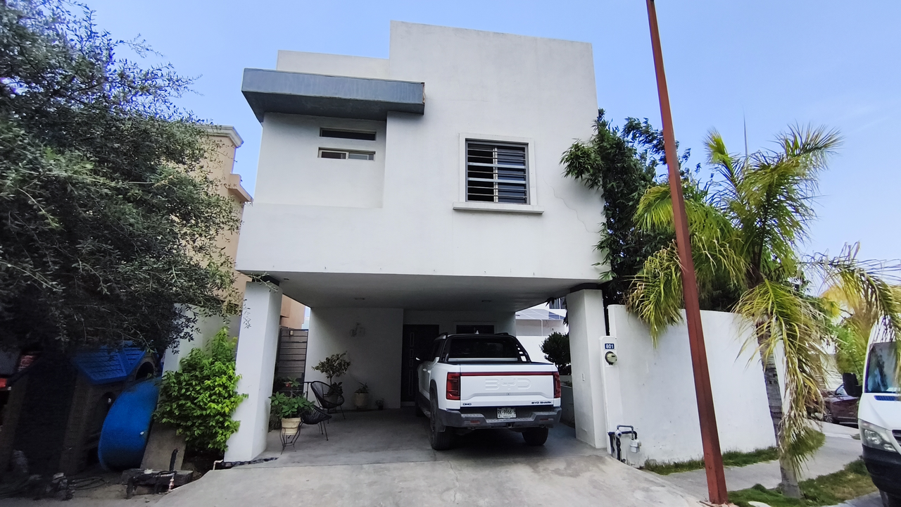 Casa en venta-Calle Cóndor No. 801, lote 11, manzana 189, fraccionamiento Santa Cecilia Residencial, Segundo Sector, C.P. 66367, municipio de Santa Catarina, Nuevo León. - Miniatura 32