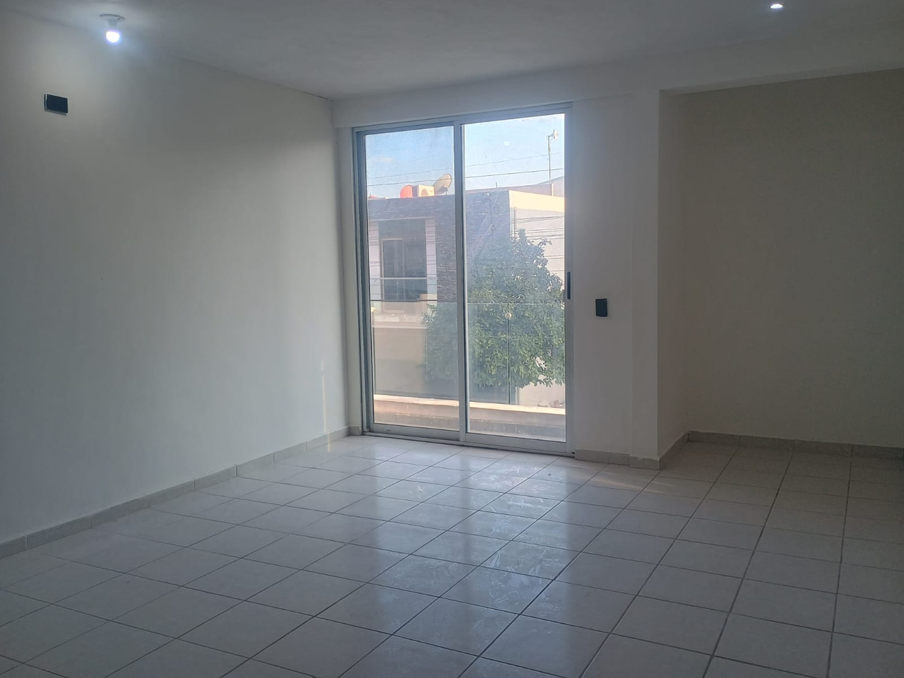 Casa en Venta-Laurel, Privadas del Sauce 3er Sector, Escobedo, Nuevo León. - Miniatura 20