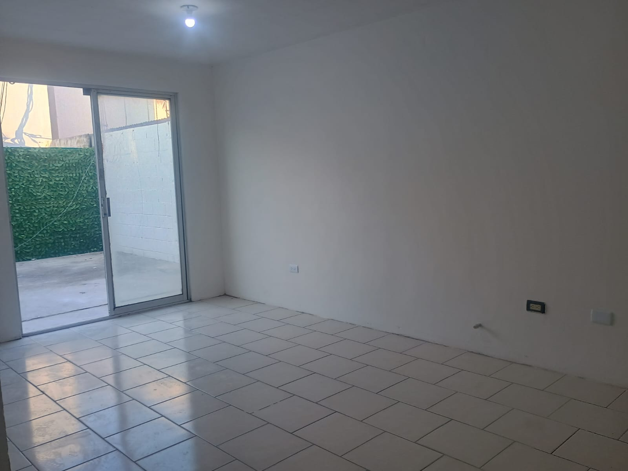 Casa en Venta-Laurel, Privadas del Sauce 3er Sector, Escobedo, Nuevo León. - Miniatura 5