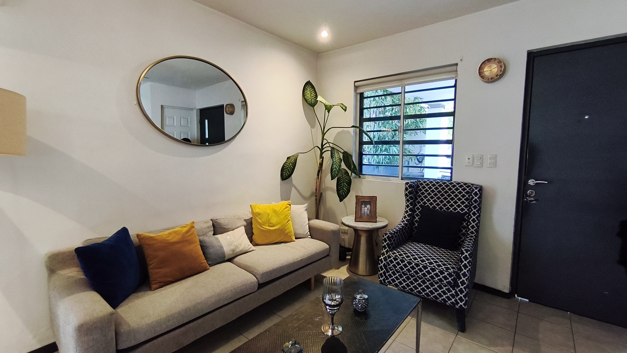 Casa en venta-Calle Cóndor No. 801, lote 11, manzana 189, fraccionamiento Santa Cecilia Residencial, Segundo Sector, C.P. 66367, municipio de Santa Catarina, Nuevo León. - Vista 2