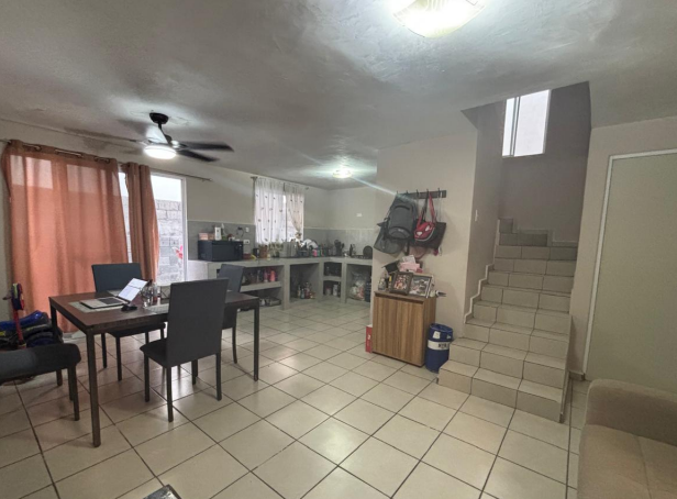 Casa en Venta en Vista de las Mitras Cerradas, García | 3 Recámaras - Foto 1