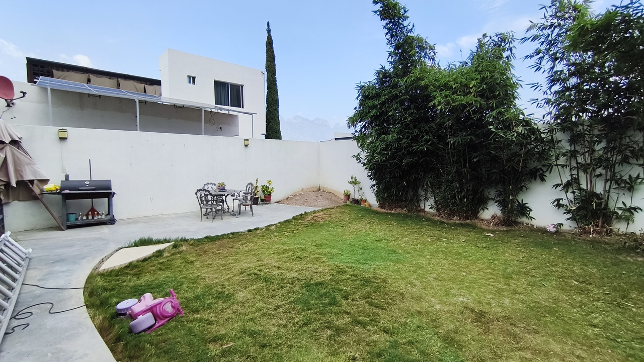 Casa en venta-Calle Cóndor No. 801, lote 11, manzana 189, fraccionamiento Santa Cecilia Residencial, Segundo Sector, C.P. 66367, municipio de Santa Catarina, Nuevo León. - Miniatura 10