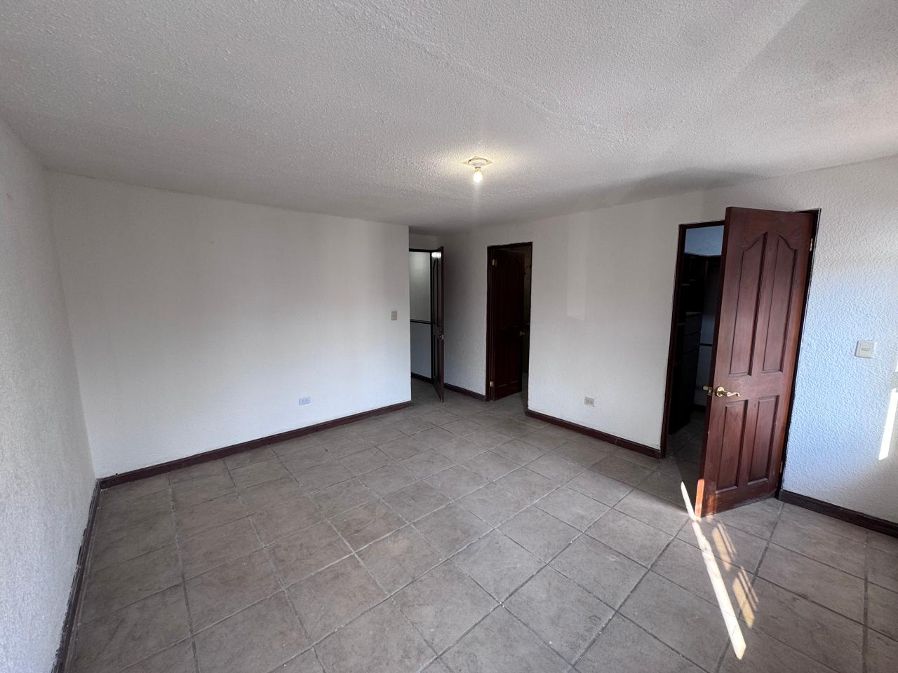 Casa en Venta en Fuentes de san miguel, Guadalupe | 3 Recámaras, 125 m² - Miniatura 8
