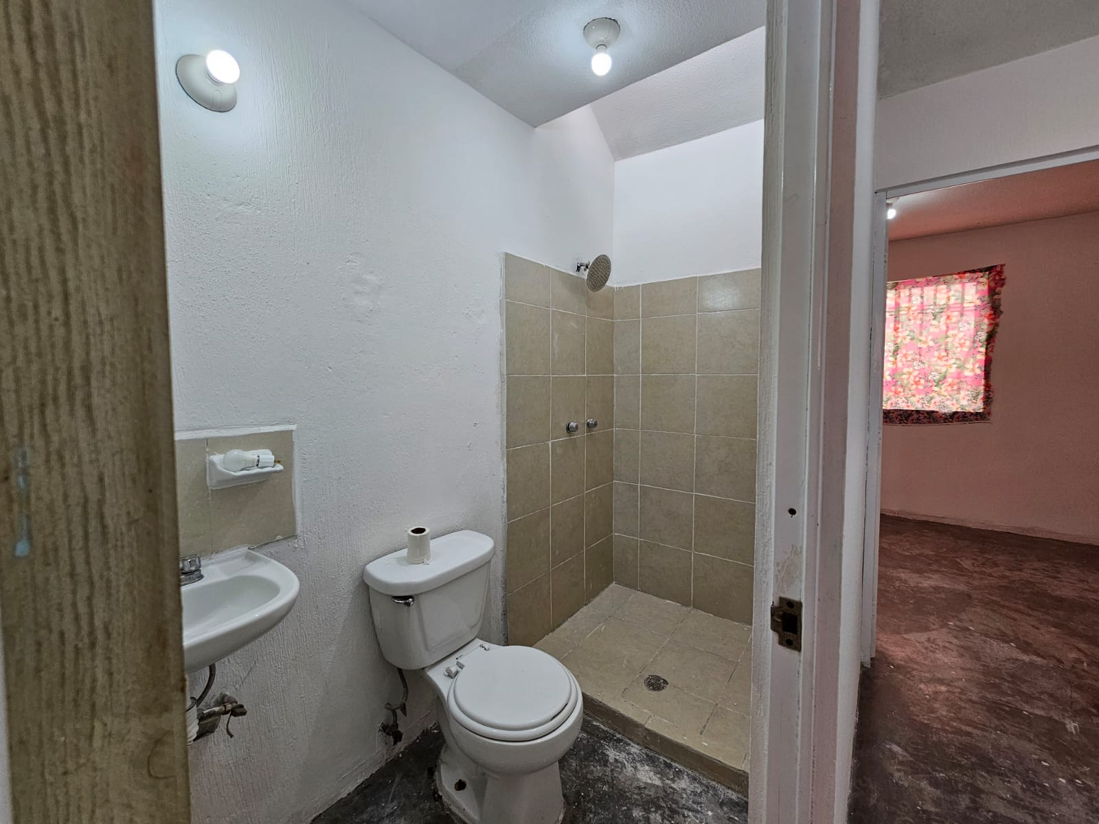 Casa en Venta-Gerona, Rivieras de Hay, Cdad. Benito Juárez, N.L. - Miniatura 8