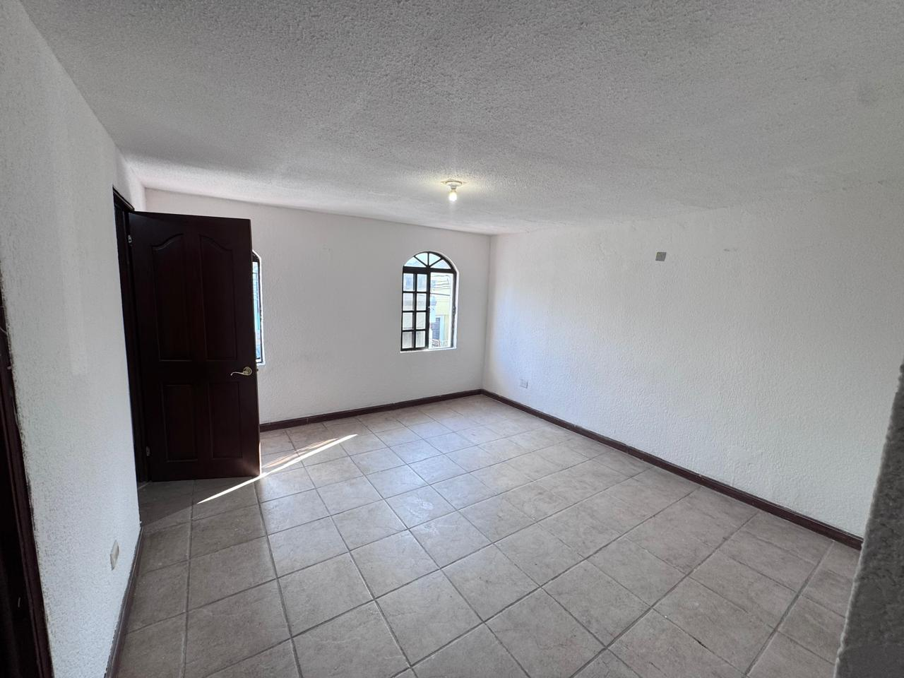 Casa en Venta en Fuentes de san miguel, Guadalupe | 3 Recámaras, 125 m² - Miniatura 10