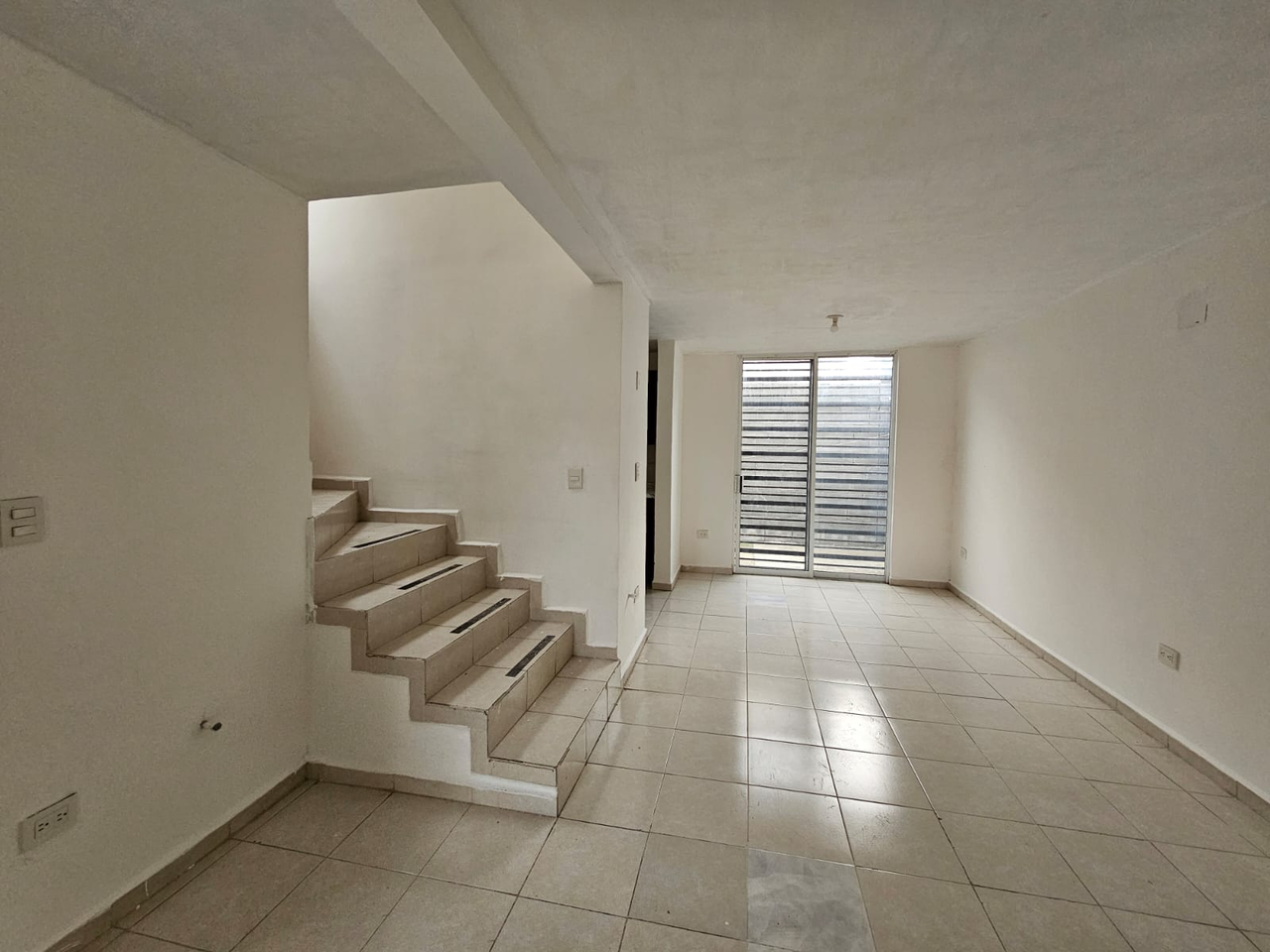 Casa en Venta-C. Sabiduría, Fraccionamiento Parques Zafiro Azúl Real, García, N.L. - Miniatura 6