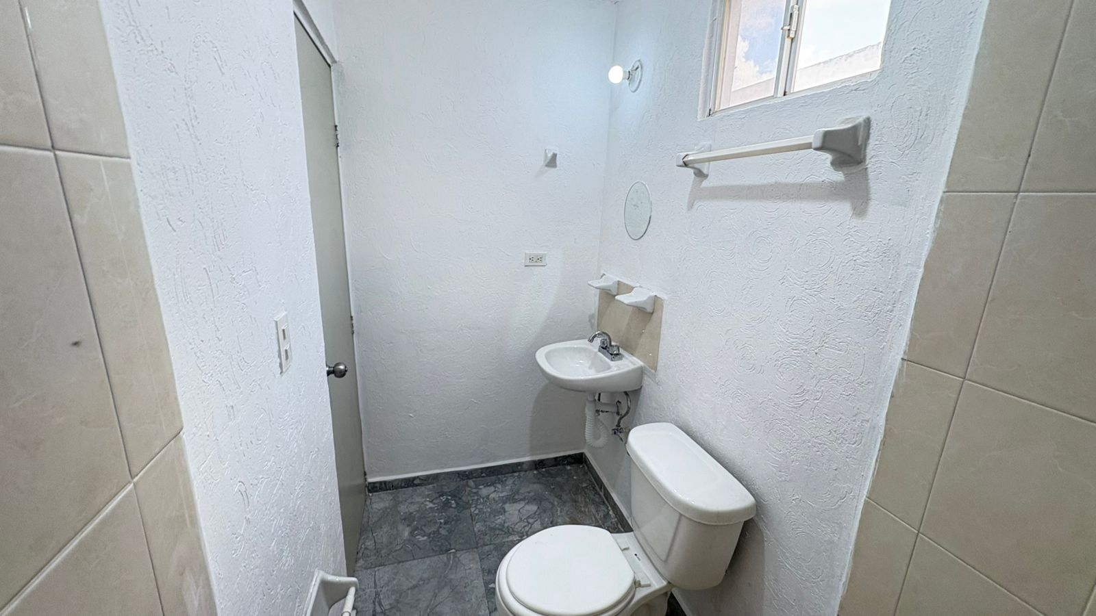 Casa en Venta-C. Beduino, Bosques de Castilla, Salinas de Victoria, Nuevo León. - Miniatura 12
