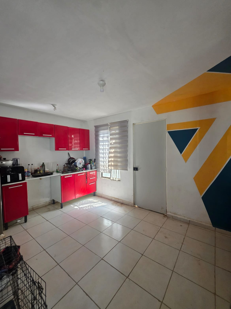 Casa en Venta-Calle Laderas de Solaro #126, Lote 28, Manzana 820, Fraccionamiento Laderas de la Silla, Juárez, Nuevo León, C.P. 67286. - Vista 2